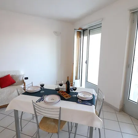 Vanessa In Salento 5 Posti *